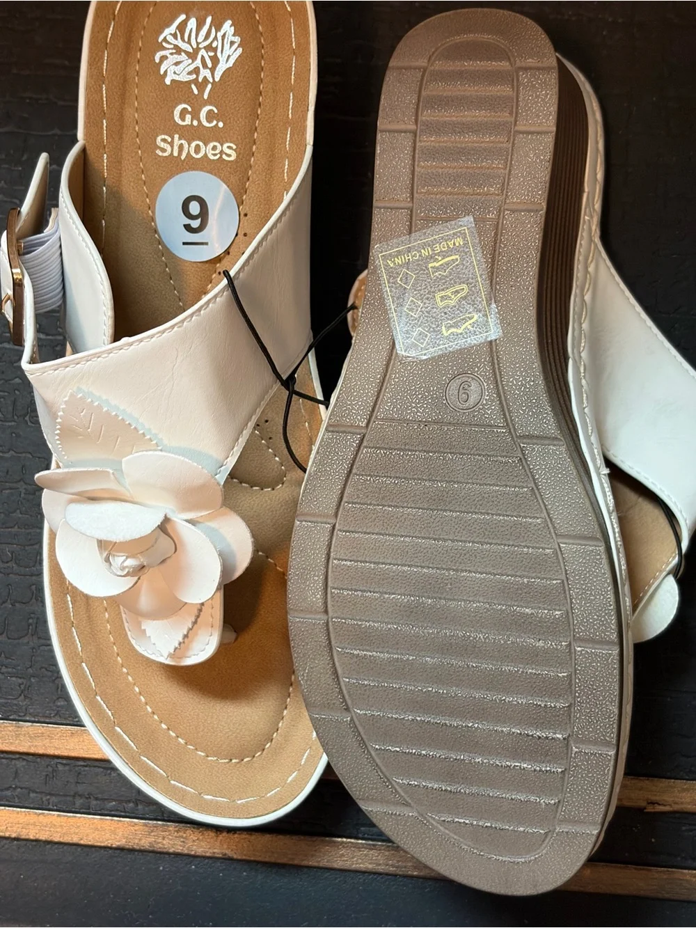 Women’s White Floral Wedge Sandals
